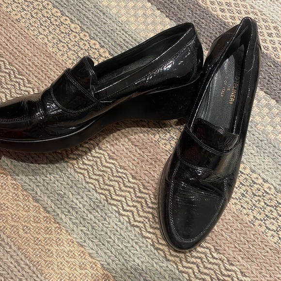 Donald J Pliner Loafers - Picture 2 of 5
